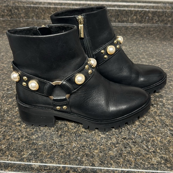 Almost new Moto Bootie - Picture 3 of 7